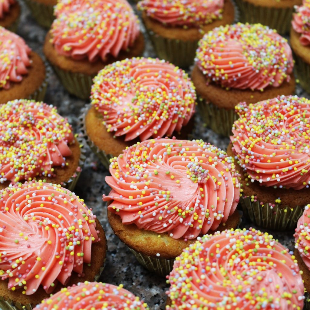 Cupcakes Confettis Le Doux Fruit Pâtisseries Artisanales Montpellier